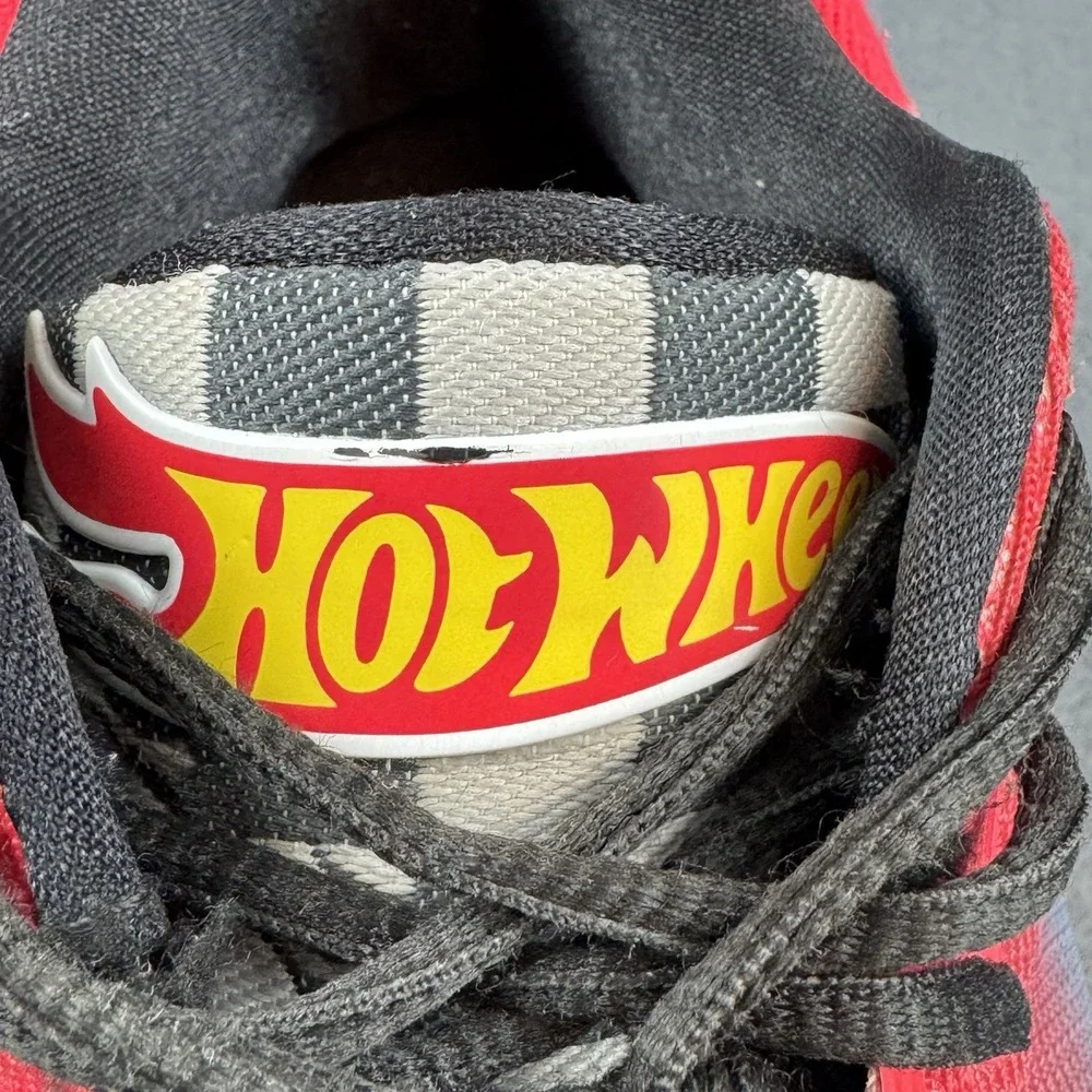 NIKE -‎ PG 6 NRG Hot Wheels Mens Sneaker Shoe - SIZE 8 with BOX